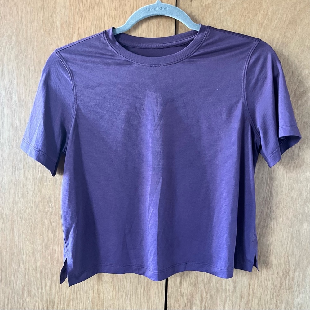 Lululemon Ultralight Waist-Length T-Shirt in Grape Thistle